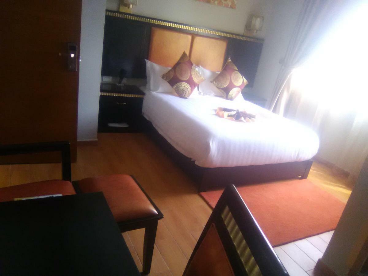 Zigzag Hotel And Spa 亚的斯亚贝巴 外观 照片